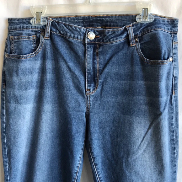 Buffalo David Bitton Pursuit midrise skinny jeans, size 14 - Picture 2 of 9